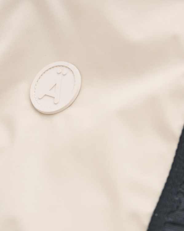 SAC MANAN WHITE/GREY ~ TANTA RAIN